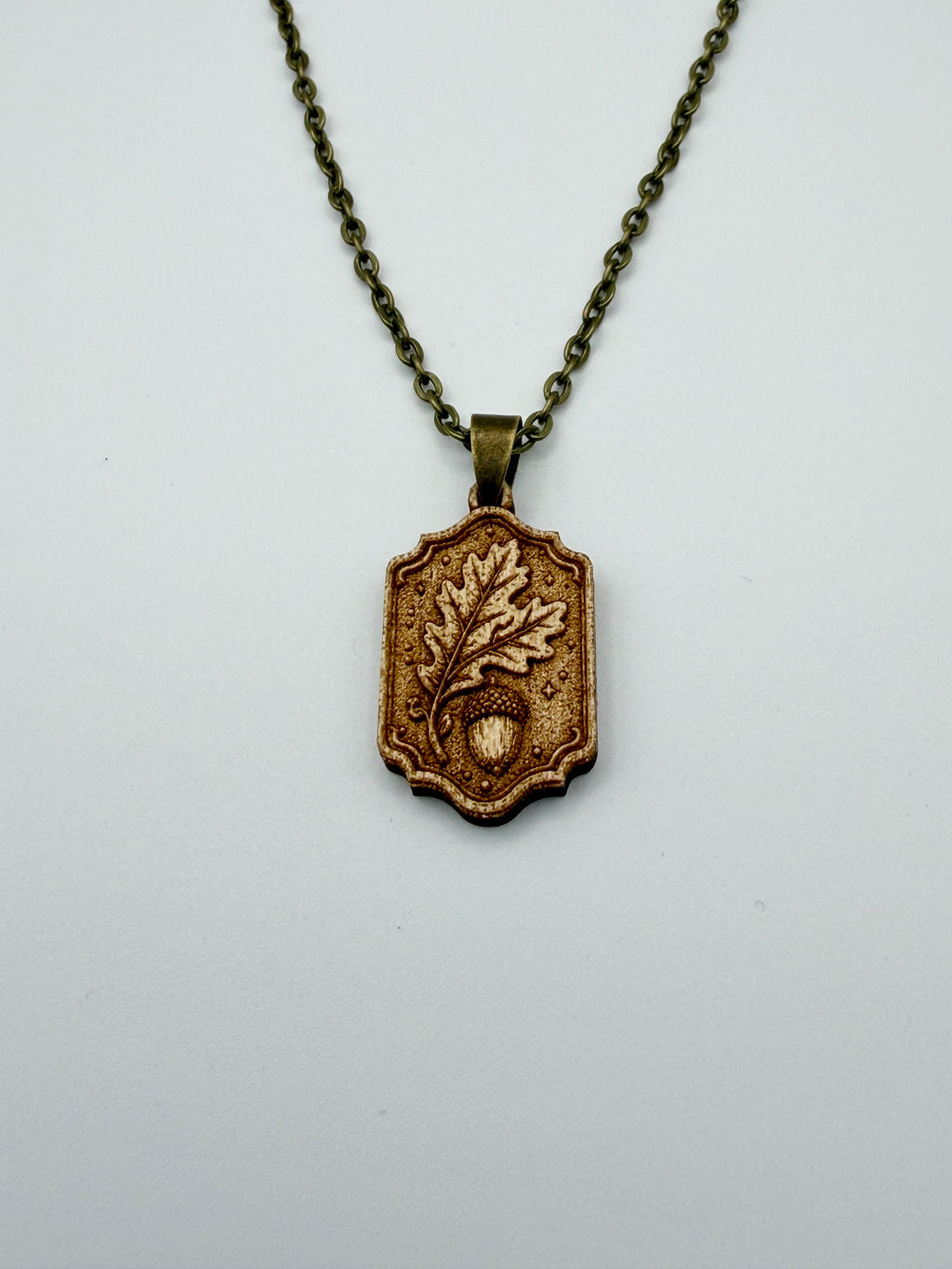 Oak & Acorn Pendant - Legacy, Growth and Potential