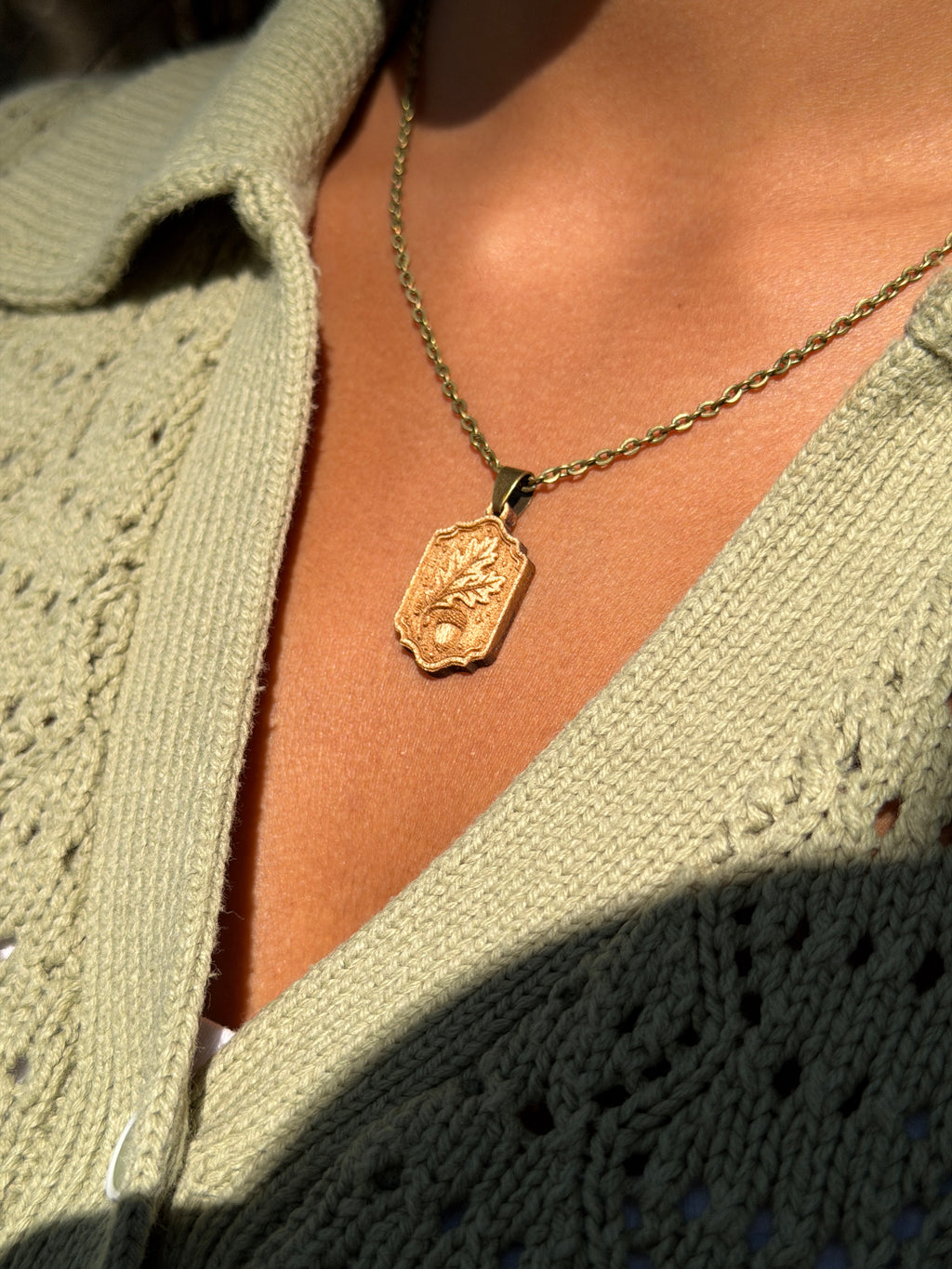 Oak & Acorn Pendant - Legacy, Growth and Potential