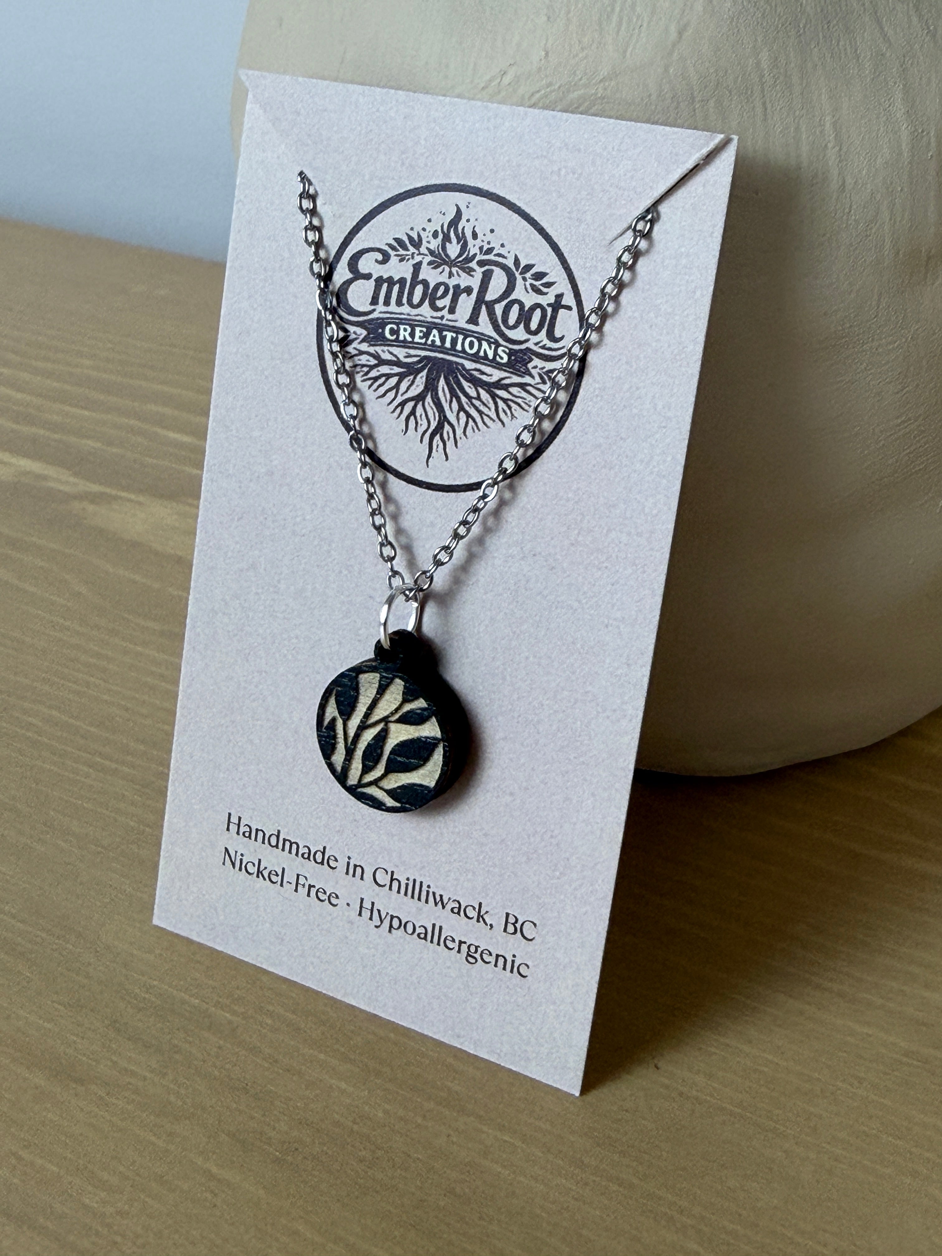🌿 Everyday Essentials Pendant Necklace