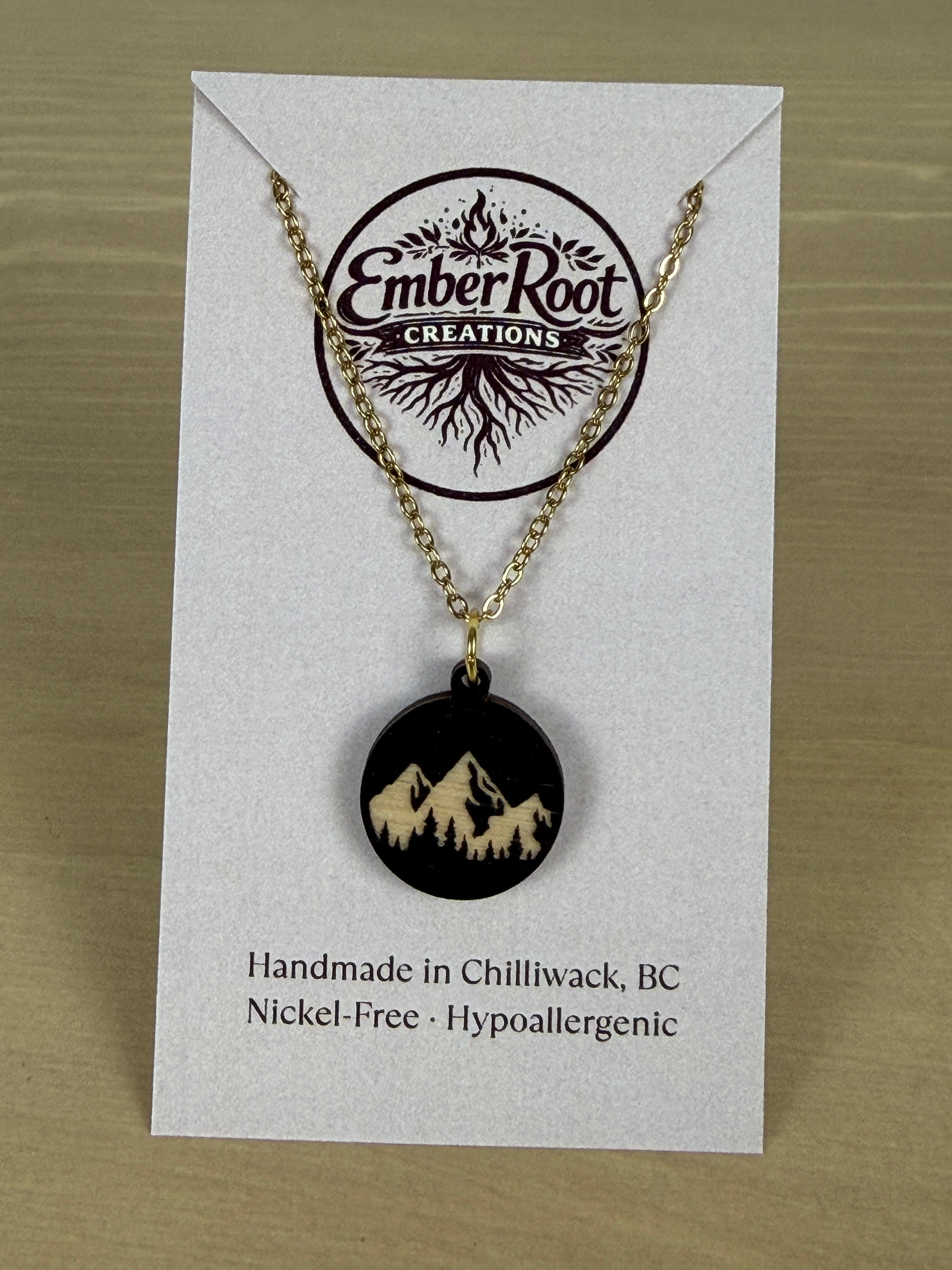 🌿 Everyday Essentials Pendant Necklace